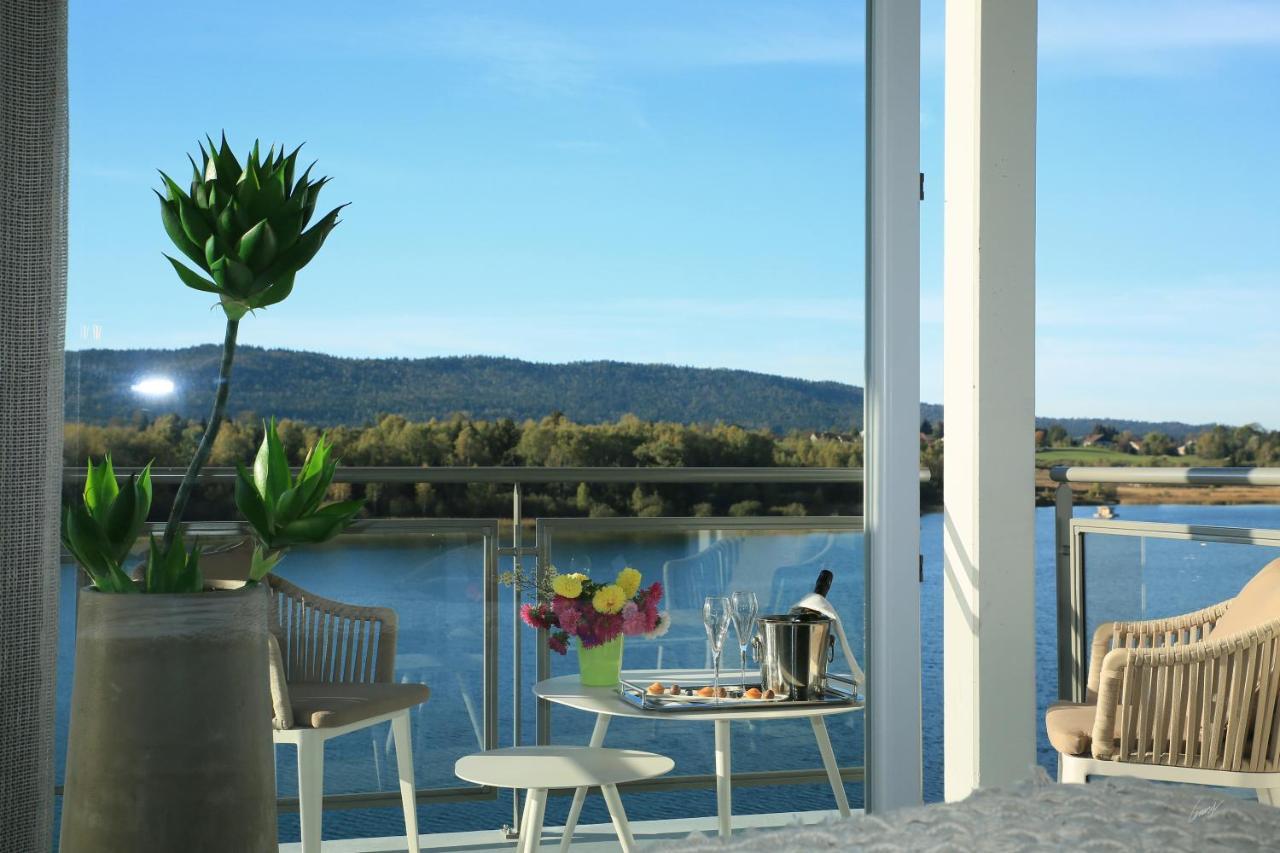Restaurant De L'abbaye Hotel Grande-Rivière Château